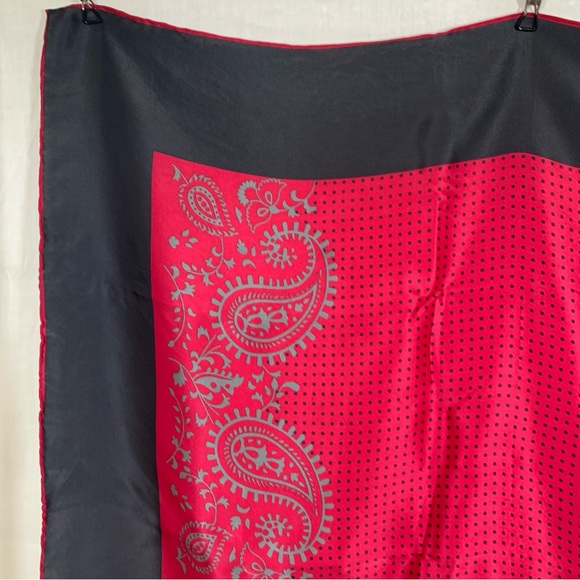 T T Top 100% Silk Square Scarf Black Red Gray Polka Dots Paisley Sateen Finish - Picture 2 of 16